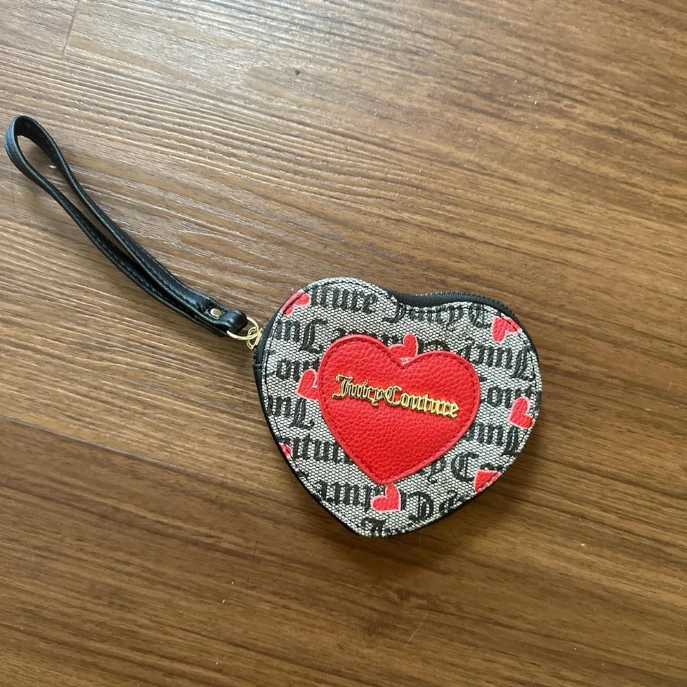 SOLD 🔴 Juicy Couture Coin Purse / Pouch